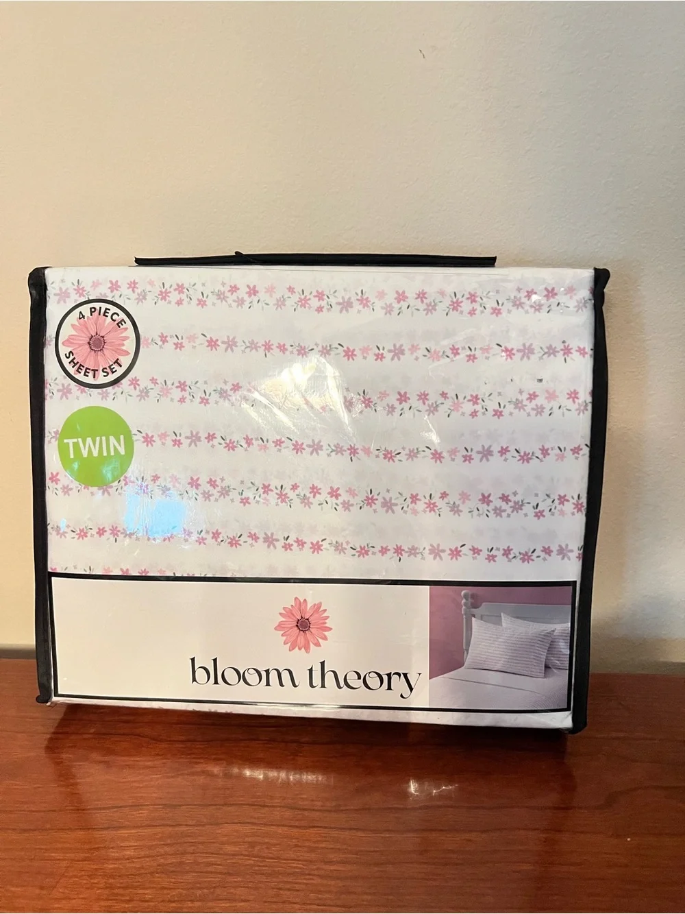 Bloom Theory 4 Piece Floral Twin Sized Sheet Set Pink Flowers 100% Microfiber